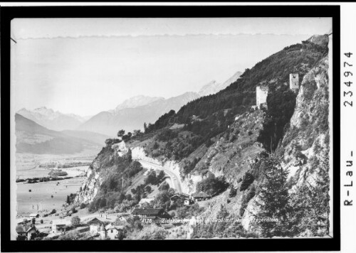 Zirlerbergstrasse in Tirol mit Ruine Fragenstein