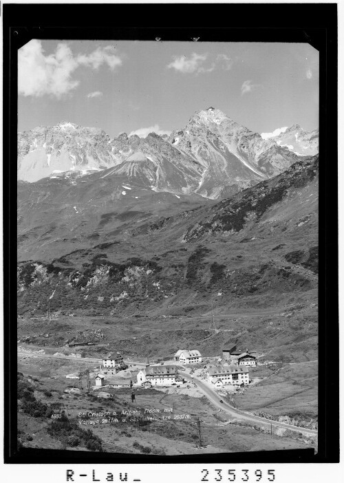 St.Christoph am Arlberg 1768 m mit Valluga 2811 und Schindlerspitze 2637 m