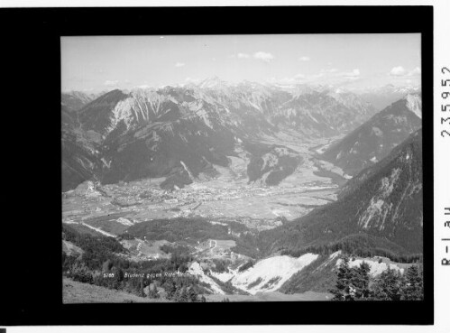 Bludenz gegen Rote Wand und Klostertal / Vorarlberg : [Blick auf Bürserberg und Bludenz]