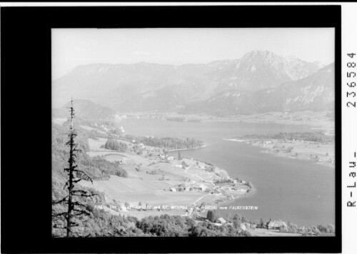 Der Wolfgangsee mit St. Wolfgang und Strobl vom Falkenstein