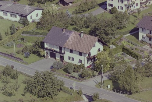 Schrägluftaufnahmen von Gebäuden der Gemeinde Satteins