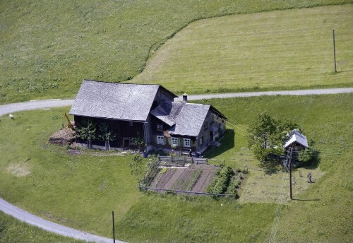 Schrägluftaufnahmen von Gebäuden der Gemeinde St. Gerold