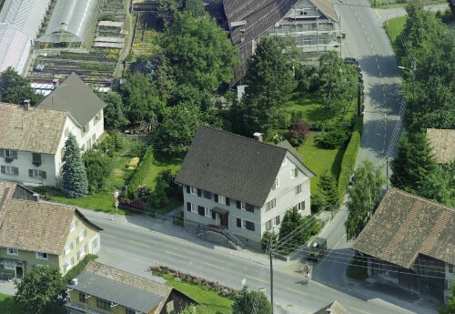 Schrägluftaufnahmen von Gebäuden der Gemeinde Höchst