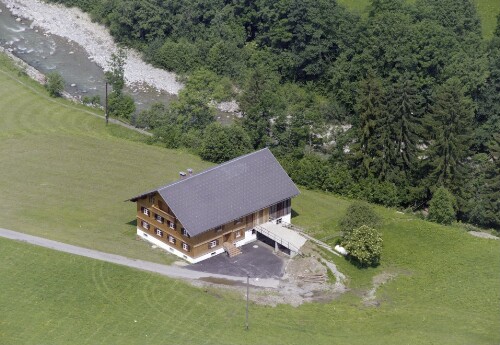 Schrägluftaufnahmen von Gebäuden der Gemeinde Hittisau