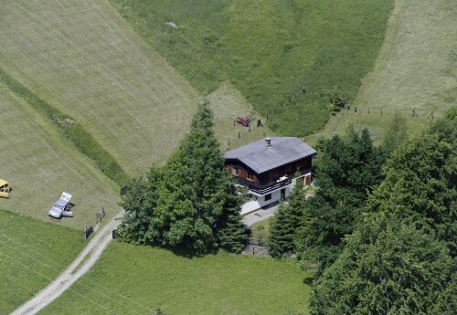 Schrägluftaufnahmen von Gebäuden der Gemeinde Hittisau