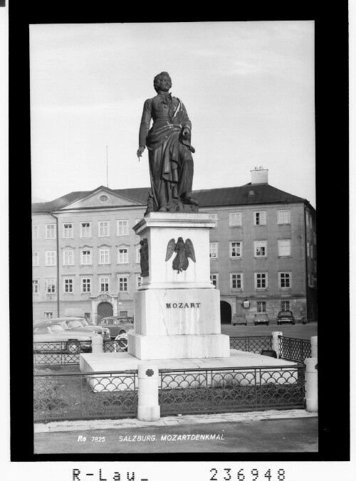 Salzburg / Mozartdenkmal