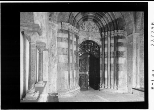 Salzburg / Portal der Peterskirche : [Portal der Stiftskirche St.Peter]