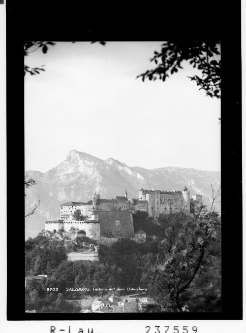 Salzburg / Festung mit dem Untersberg