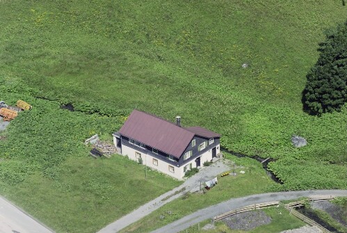 Schrägluftaufnahmen von Gebäuden der Gemeinde Dalaas, Innerwald