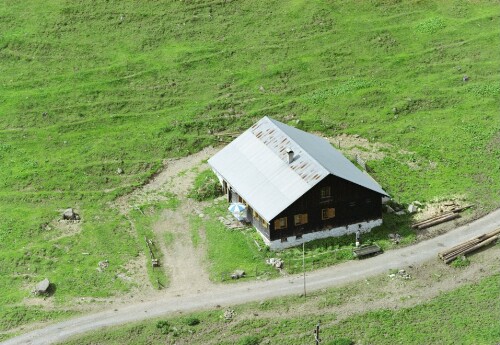 Schrägluftaufnahmen von Gebäuden der Gemeinde Damüls