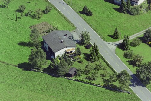 Schrägluftaufnahmen von Gebäuden der Gemeinde Göfis