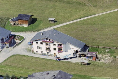 Schrägluftaufnahmen von Gebäuden der Gemeinde Berwang