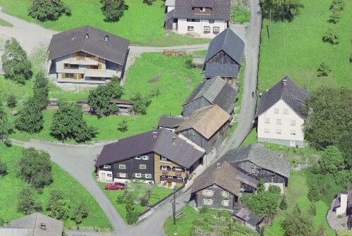 Schrägluftaufnahmen von Gebäuden der Stadt Bludenz