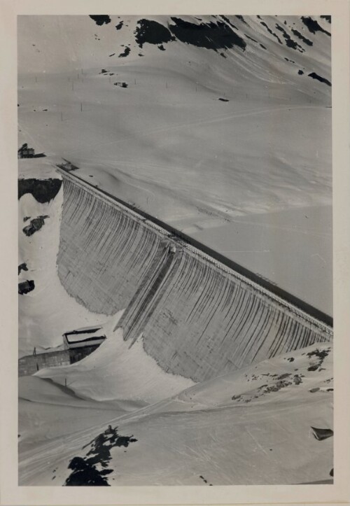 Speicher OV m. Staumauer