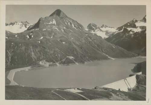 Speicher Silvretta mit Staumauer