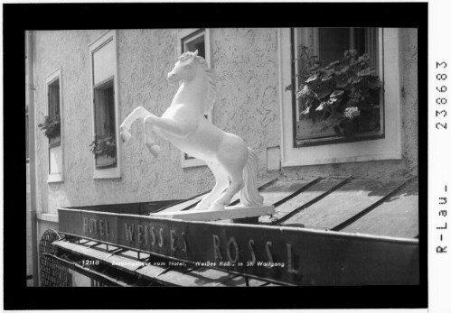 Eingangsfigur vom Hotel Weisses Rössl in St. Wolfgang