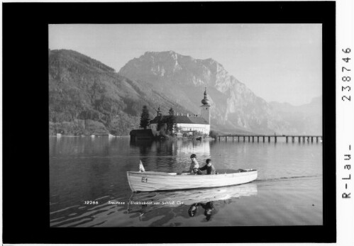 Traunsee / Elektroboot vor Schloss Ort