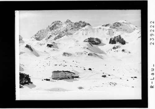 Silvretta / Heidelbergerhütte mit Fluchthorn 3398 m und Lareinfernerspitze