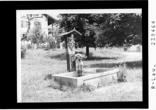Dorfbrunnen in Barwies / Tirol