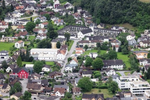 [Hohenems - Friedhof der Heiligen Sebastian und Antonius Kirche]