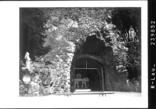 [Lourdes-Grotte im Wienerwald]