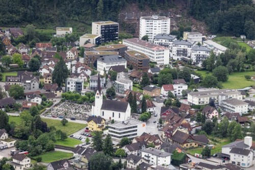 [Götzis - Alte Kirche St. Ulrich, Friedhof]