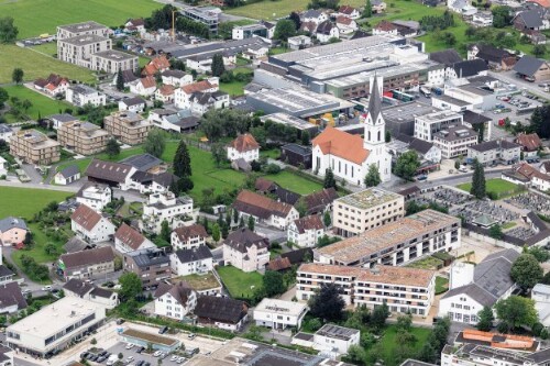 [Lauterach, Kirche, Pfanner Getränke]