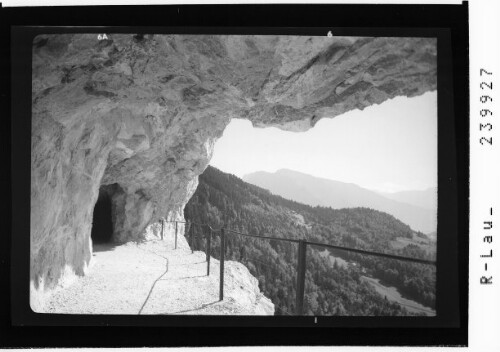 [Höhenpromenade mit Tunnel in der Ewigen Wand bei Bad Goisern]