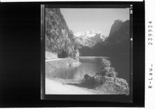 [Der Vordere Gosausee mit Blick zum Dachstein]