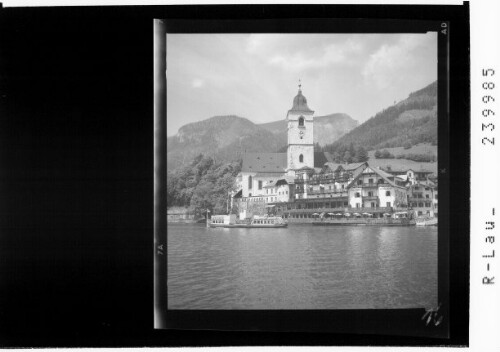 [St. Wolfgang mit Hotel Weisses Rössl und Schafberg]