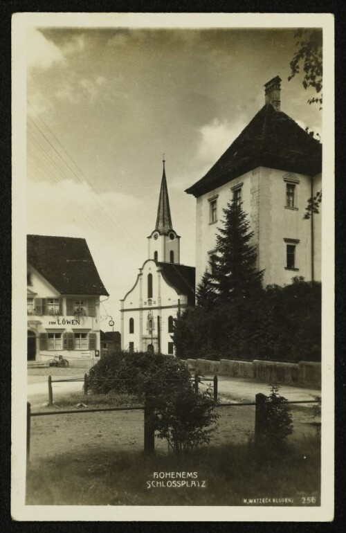 Hohenems Schlossplatz
