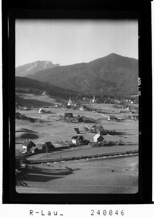 [Gosau mit Blick zum Gamsfeld / Salzkammergut]