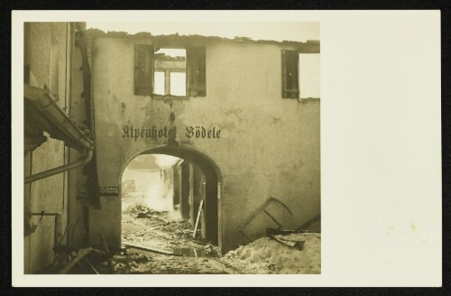 Abgebranntes Alpenhotel Bödele