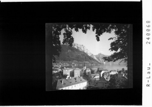 [Gmunden am Traunsee mit Blick zur Schlafenden Griechin]