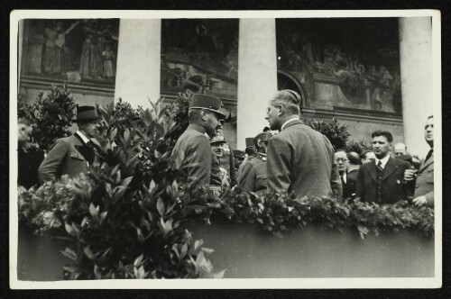 Oberstleutnant Feurstein und Bundeskanzler Schuschnigg in Dornbirn