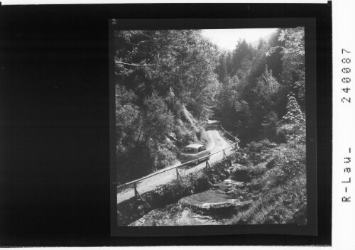 [Bergstrasse bei Bad Ischl]