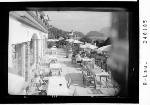 [Seeterrasse im Strandhotel Margaretha / St. Wolfgang]