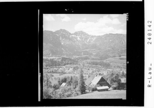[Bad Goisern gegen Kalmberg / Salzkammergut]