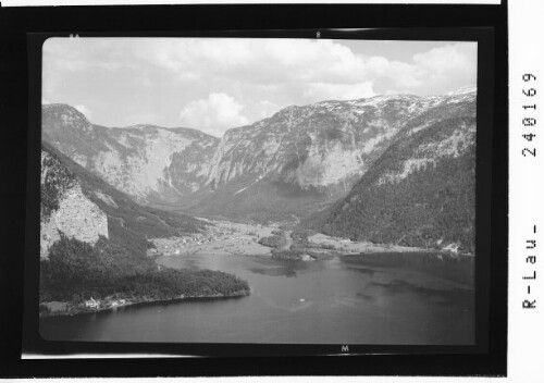 [Blick auf Obertraun im Salzkammergut]