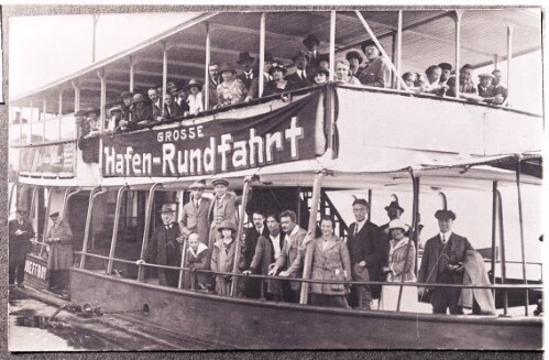 Große Hafenrundfahrt
