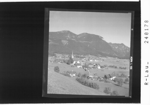 [Gosau im Salzkammergut mit Blick zum Kalmberg]