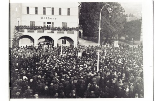 Kundgebung der SDAP in Dornbirn - NR Abram spricht