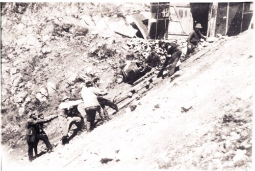 Motorentransport zum Lünersee