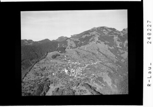 [Fraxern gegen Schwarzenberg und Hohe Kugel / Vorarlberg]