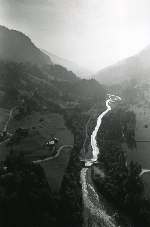 Steiles Erbe - Großes Walsertal, Blick von der Seilbahn Sonntag-Stein
