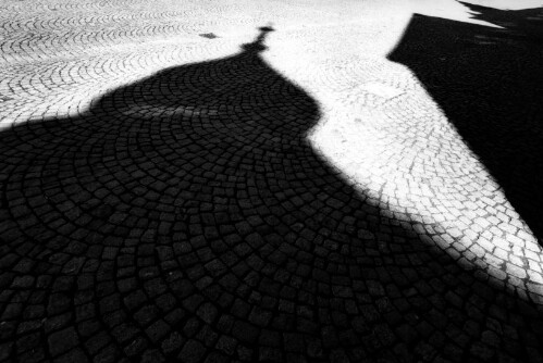 Häuserschatten in der Feldkircher Marktgasse