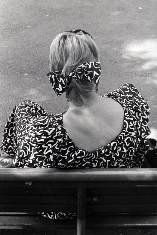 Bregenz, Blickwechsel, Köpfe von hinten, Seeanlagen