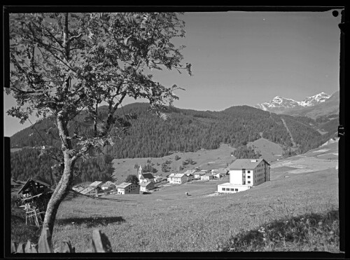 [Serfaus im Oberinntal mit Furgler und Blankakopf / Tirol]