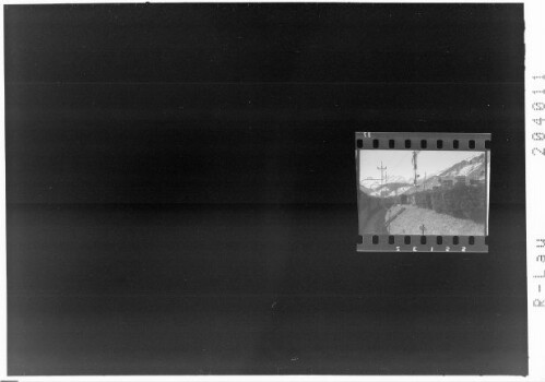 [Aufnahme in Richtung Arlberg aus einem fahrenden Zug]