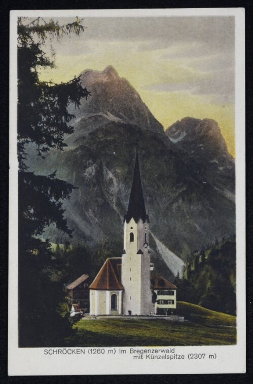 Schröcken (1260 m) im Bregenzerwald mit Künzelspitze (2307 m)